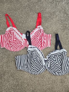 Naturally Close Striped Lace Trim Underwire Bras Size 44D